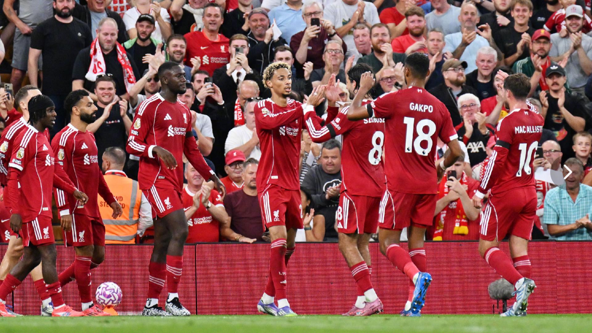 中超强队国安在亚冠被越南绝杀，国脚表现低迷，暴露中国足球实力与管理问题。（亚冠赛场国安遭越南队补时绝杀，国脚低迷凸显中国足球实力与管理短板）