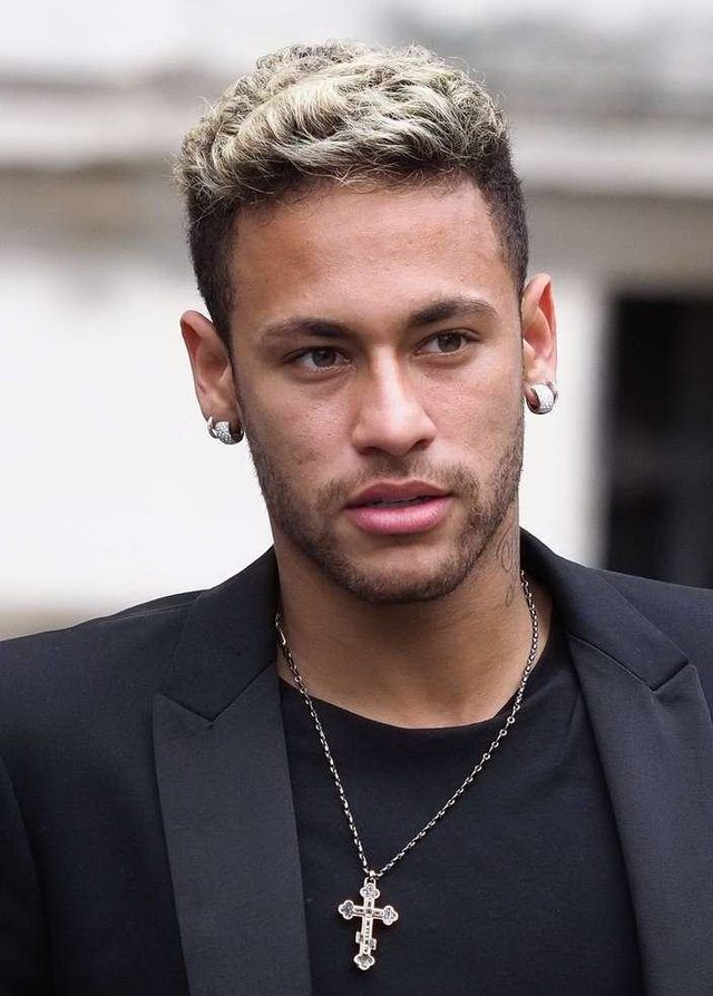 拜仁3比1逆转葡萄牙体育，欧冠小组赛六轮全胜（拜仁3-1翻盘葡萄牙体育，欧冠小组赛豪取六连胜）