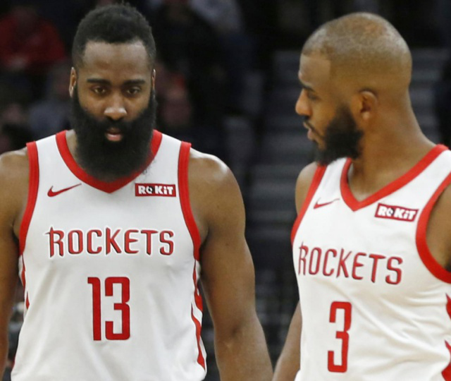 战火中创奇迹！巴勒斯坦力压两大洲冠军头名出线，国足安逸何日醒（烽火中逆袭！巴勒斯坦压过两洲冠军头名晋级，国足安逸几时醒）