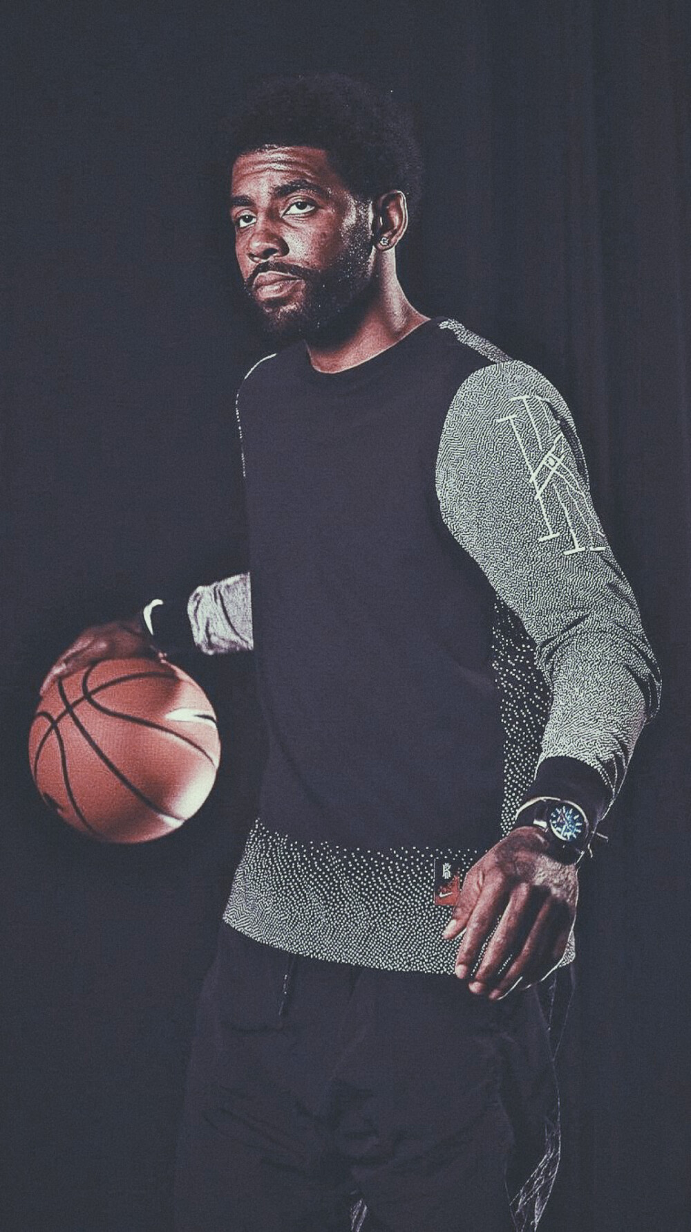 詹姆斯生涯关键时刻出手至少4次投篮的比赛，命中率达59%（詹姆斯职业生涯关键时刻单场出手≥4次时，投篮命中率高达59%）