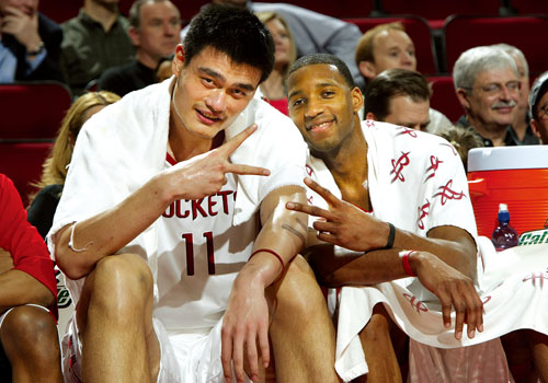 颜骏凌：武磊赛前对球队做了动员，我们争冠经验丰富没有包袱（颜骏凌：武磊赛前鼓劲全队，我们争冠经验十足、轻装上阵）