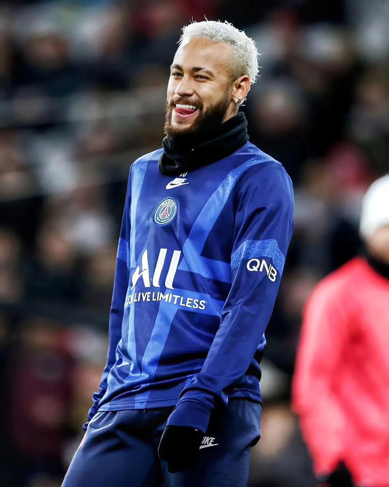 中国篮球历史新篇章！NBL合肥17分大胜CBA江苏队，易立满脸无奈（中国篮坛新篇揭幕：NBL合肥17分擒下CBA江苏，易立一脸无奈）