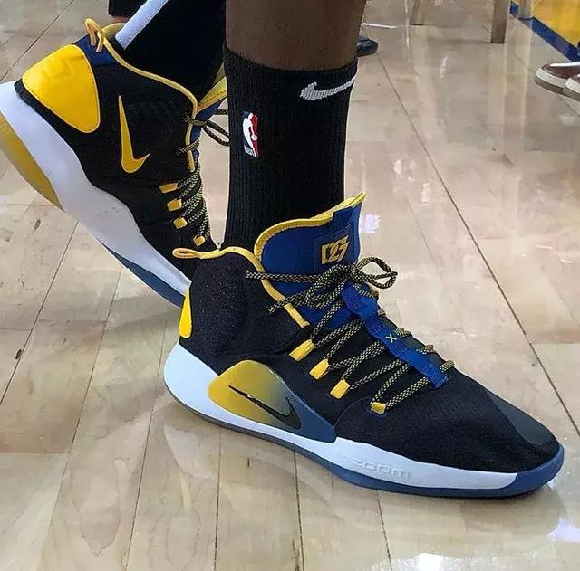 阿莱格里：普利希奇能上但福法纳不行；好奇亚沙里的运动能力（阿莱格里：普利希奇可出战，福法纳无法上场；好奇亚沙里的运动能力）