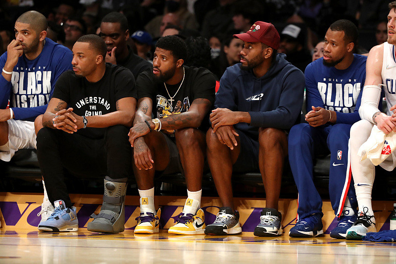 沙拉维：现在谈意甲冠军为时过早，还没有哪支球队能统治联赛（沙拉维：意甲尚无统治者，如今谈冠军还太早）