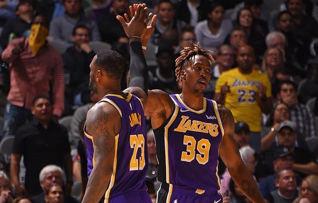 别把跑车当坦克！莱奥转型中锋，是补了短板却废了武功？（别拿跑车去撞坦克！莱奥改踢中锋，是扬长避短还是自废武功？）